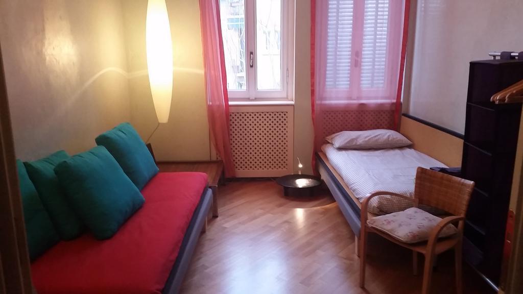 Milano Centrale B&B monolocale-studio Bed & Breakfast Milano