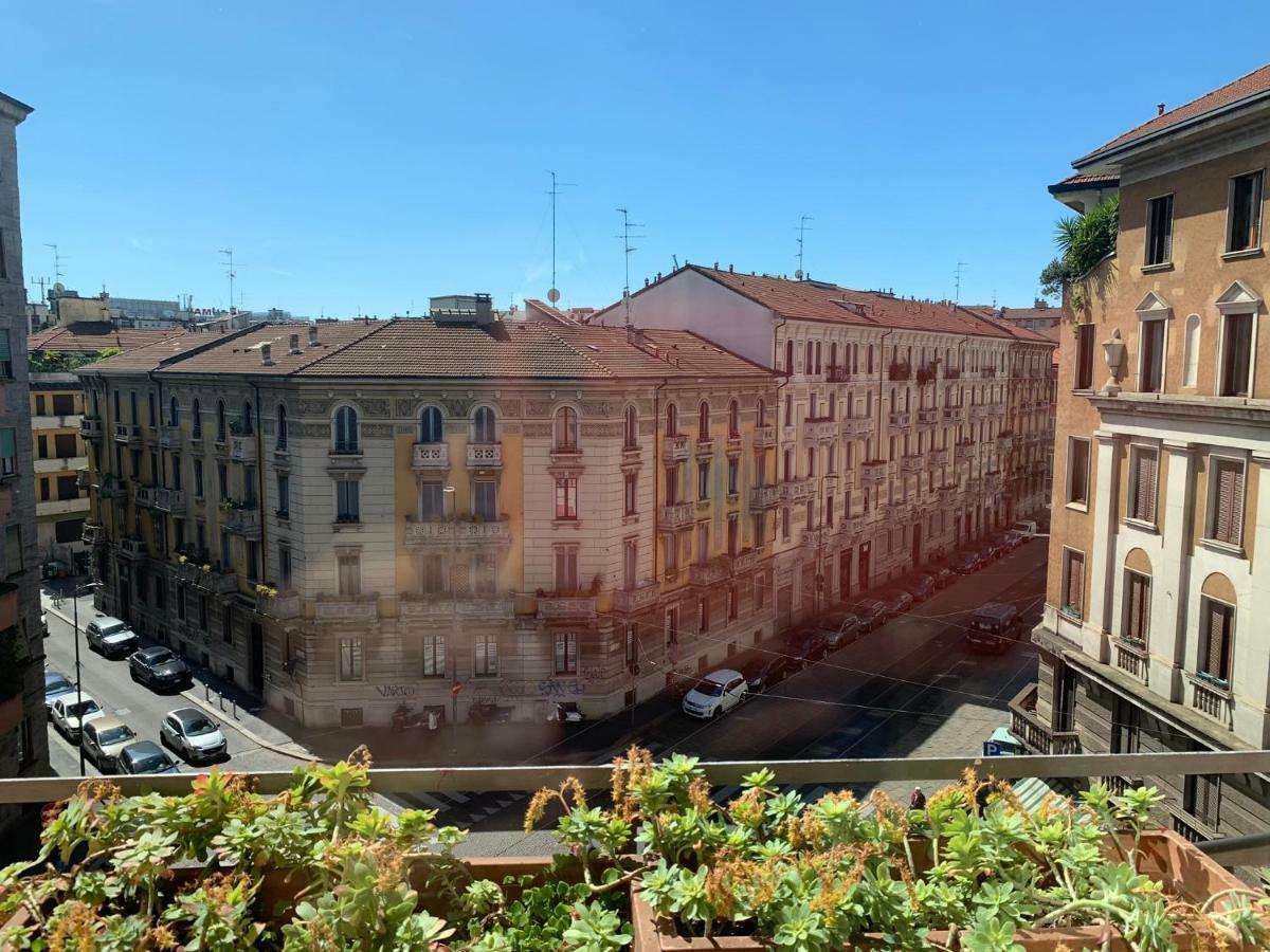 Milano Centrale B&B monolocale-studio Bed & Breakfast *
